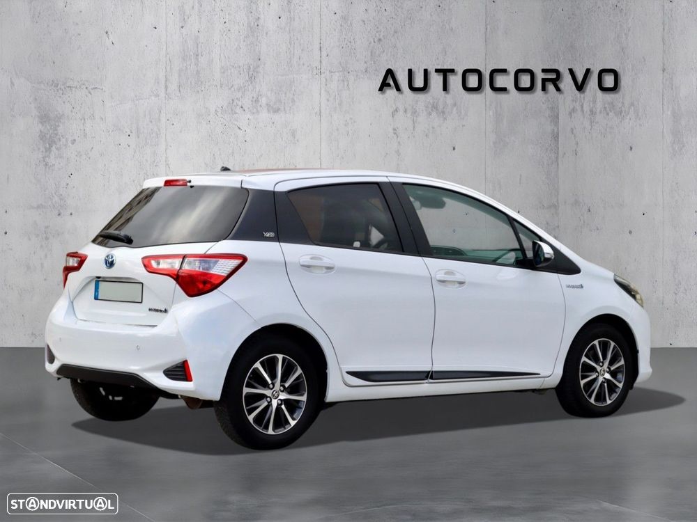 Toyota Yaris 1.5 HSD 20 Anos - 3