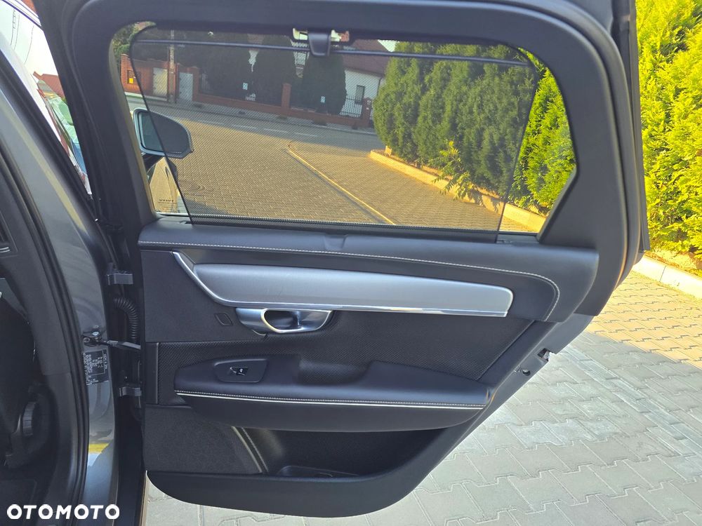 Volvo V90 D4 Geartronic R Design - 22