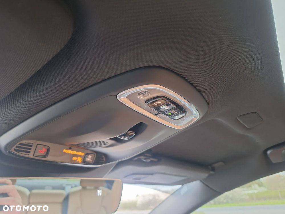 Volvo S90 T6 AWD Momentum - 26