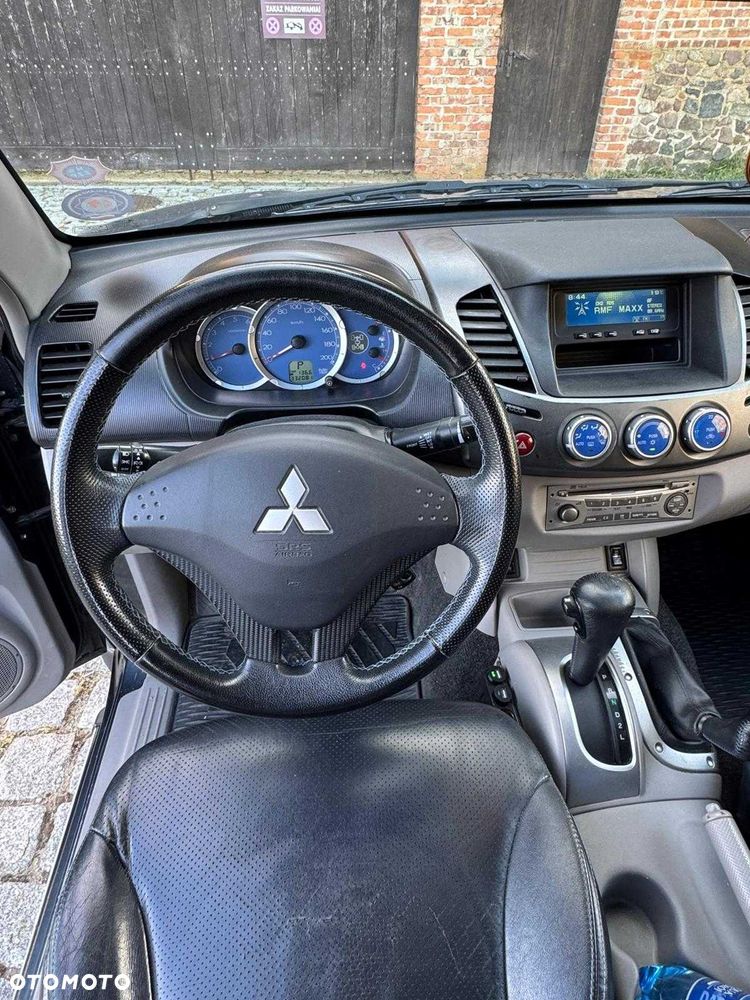 Mitsubishi L200 - 2