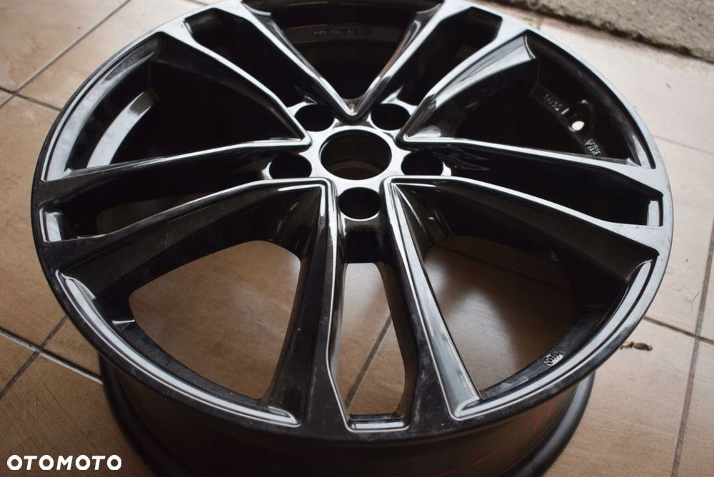 Hyundai Tucson 7,5Jx19 5x114,3 ET49,5 - 2