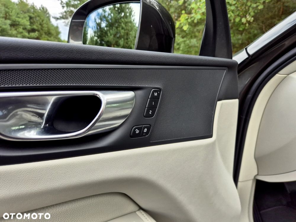 Volvo XC 60 B4 D Geartronic Inscription - 24