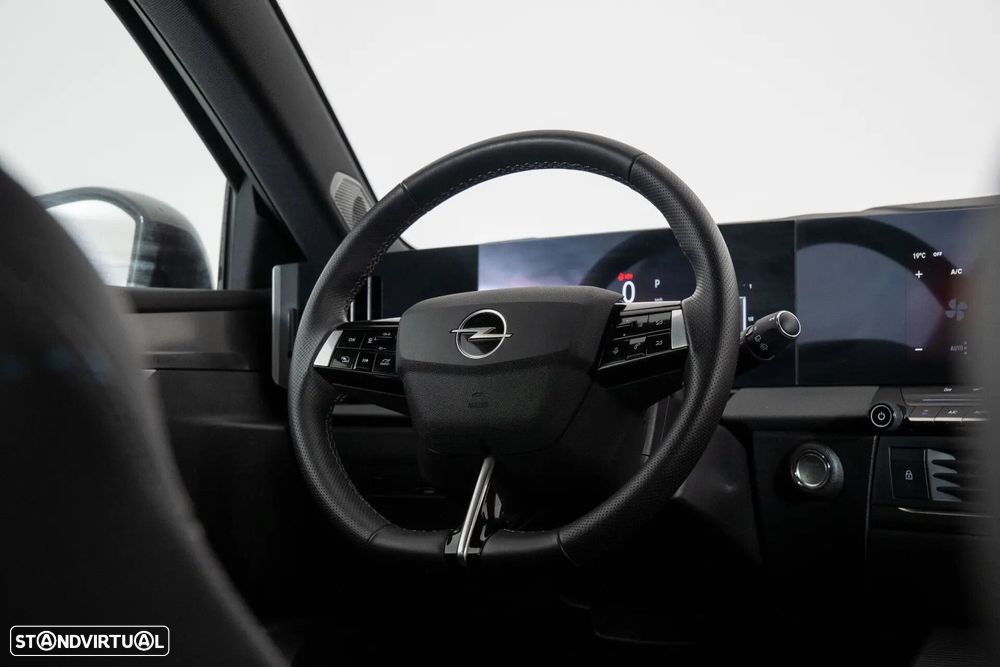 Opel Astra 1.5 D GS Aut. - 24