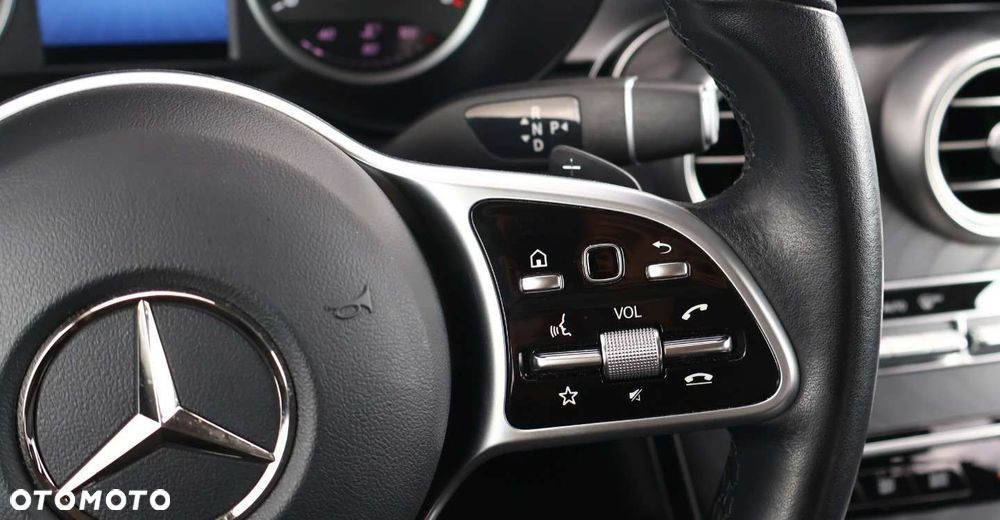 Mercedes-Benz GLC - 22