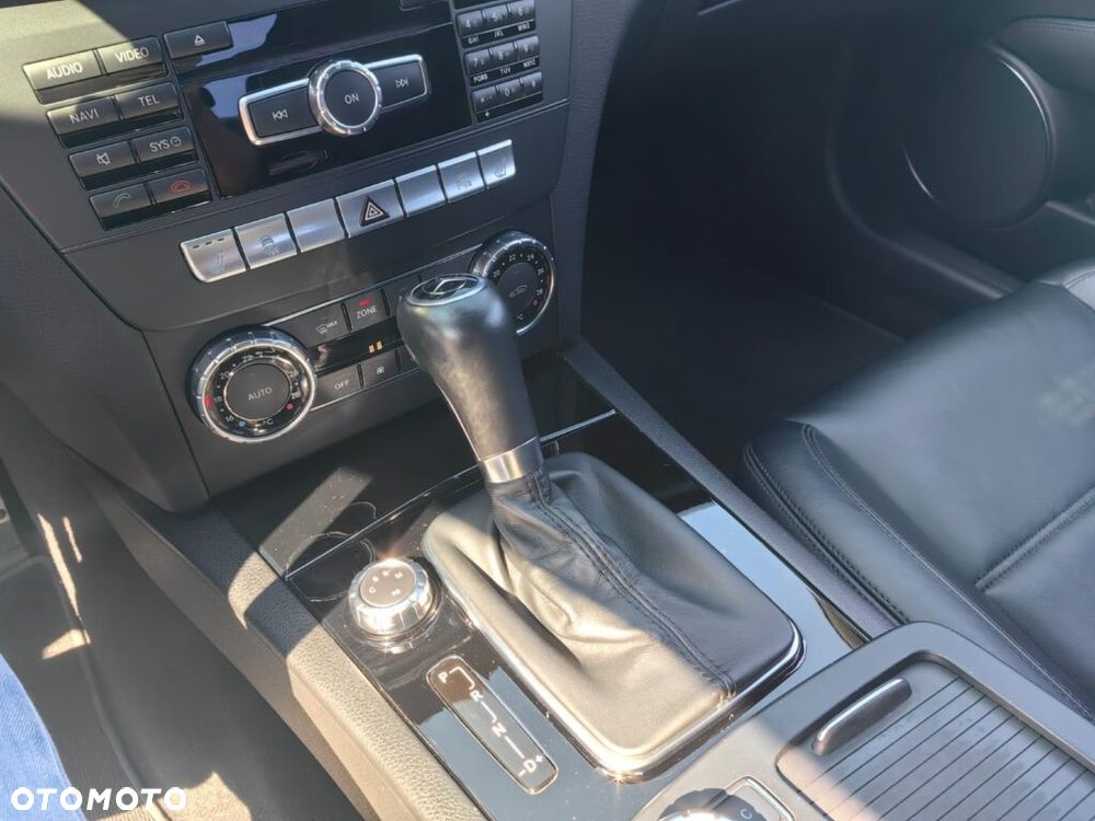 Mercedes-Benz Klasa C 63 AMG 7G-TRONIC Performance Plus - 25