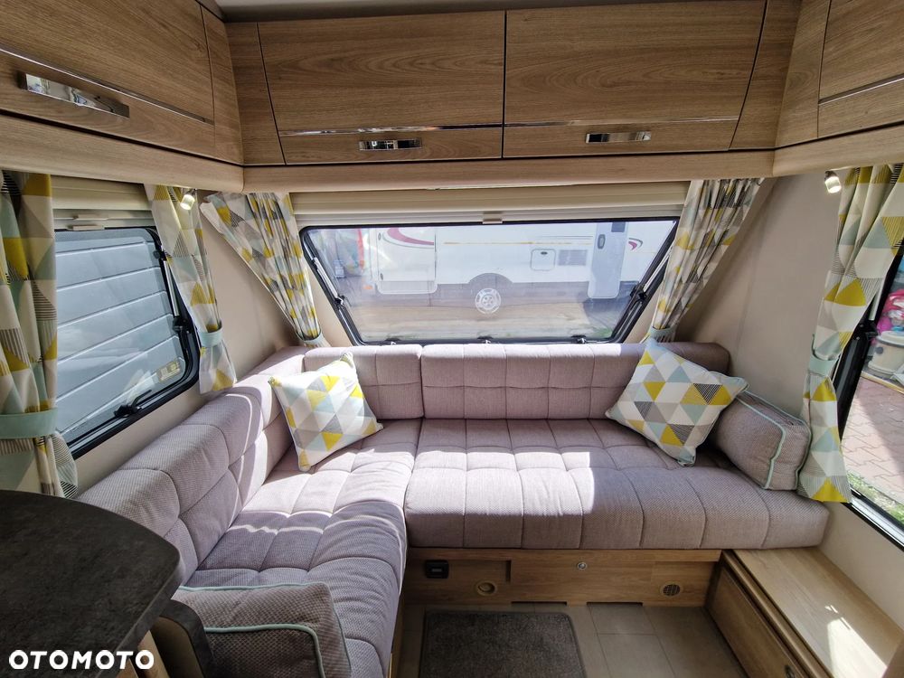 Elddis Xplore 304 - 5