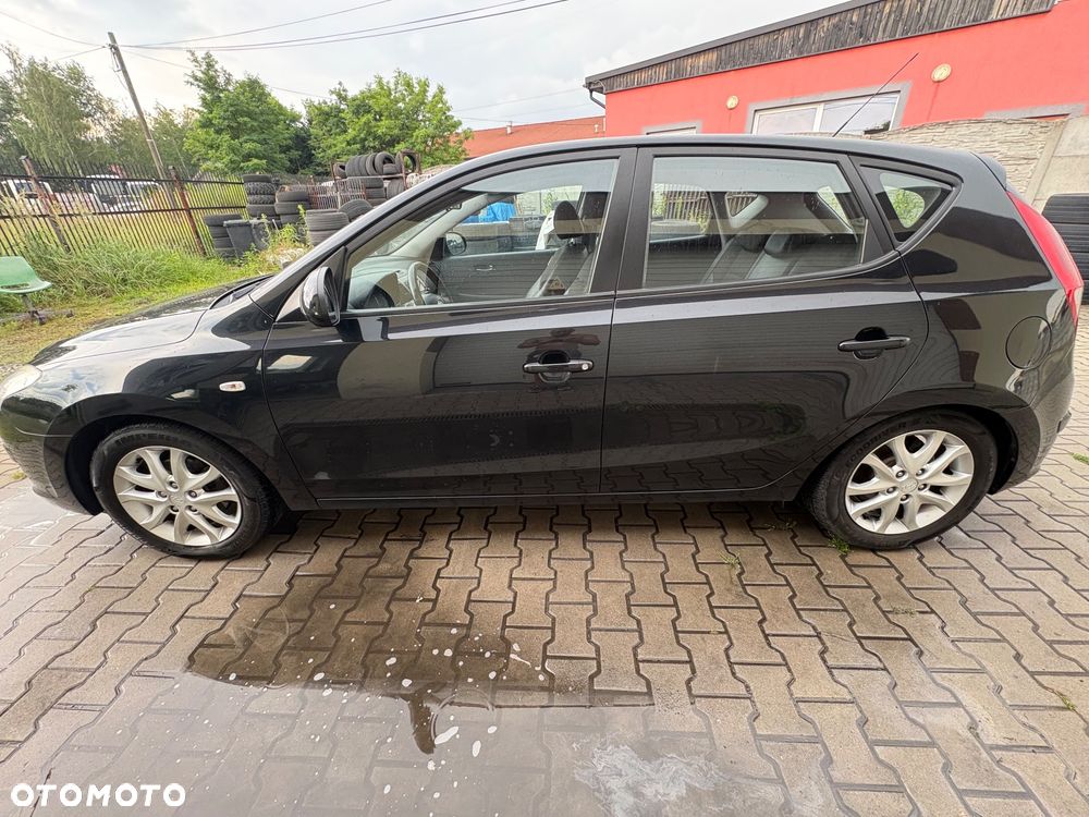 Hyundai i30 1.6 CRDi Premium - 8
