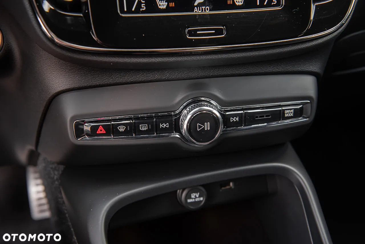 Volvo XC 40 D3 - 26