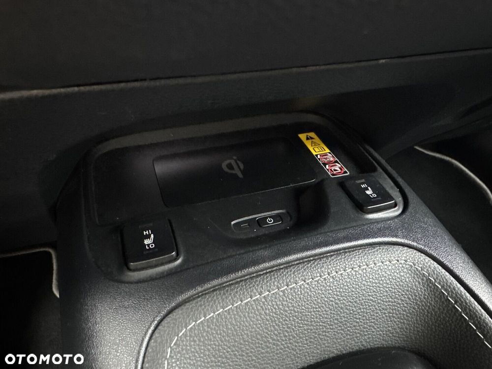 Toyota Corolla 2.0 Hybrid Style - 25