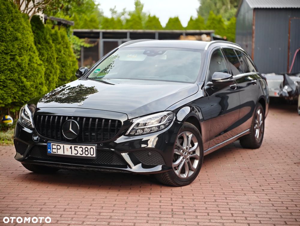 Mercedes-Benz Klasa C 220 d 9G-TRONIC - 28
