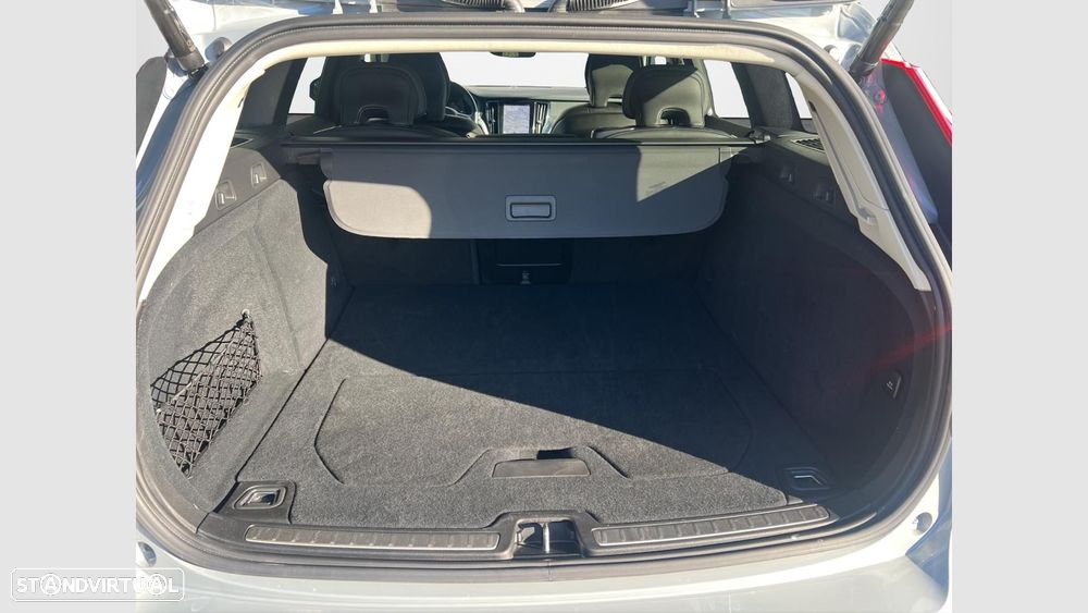 Volvo V60 2.0 T6 AWD TE Plus Bright - 16