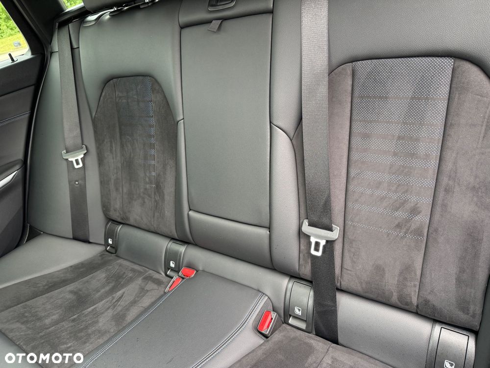 BMW Seria 3 320d xDrive MHEV M Sport sport - 24