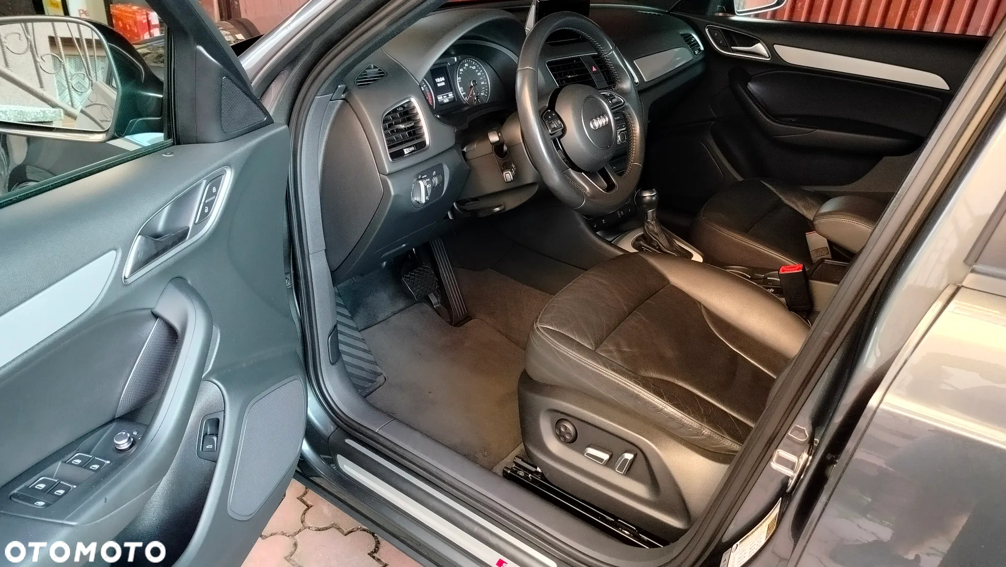 Audi Q3 2.0 TFSI quattro S tronic - 39