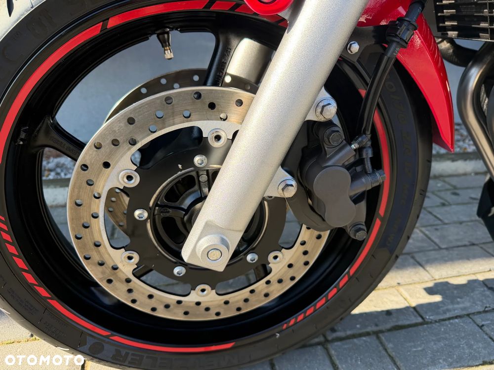 Yamaha XJ - 30