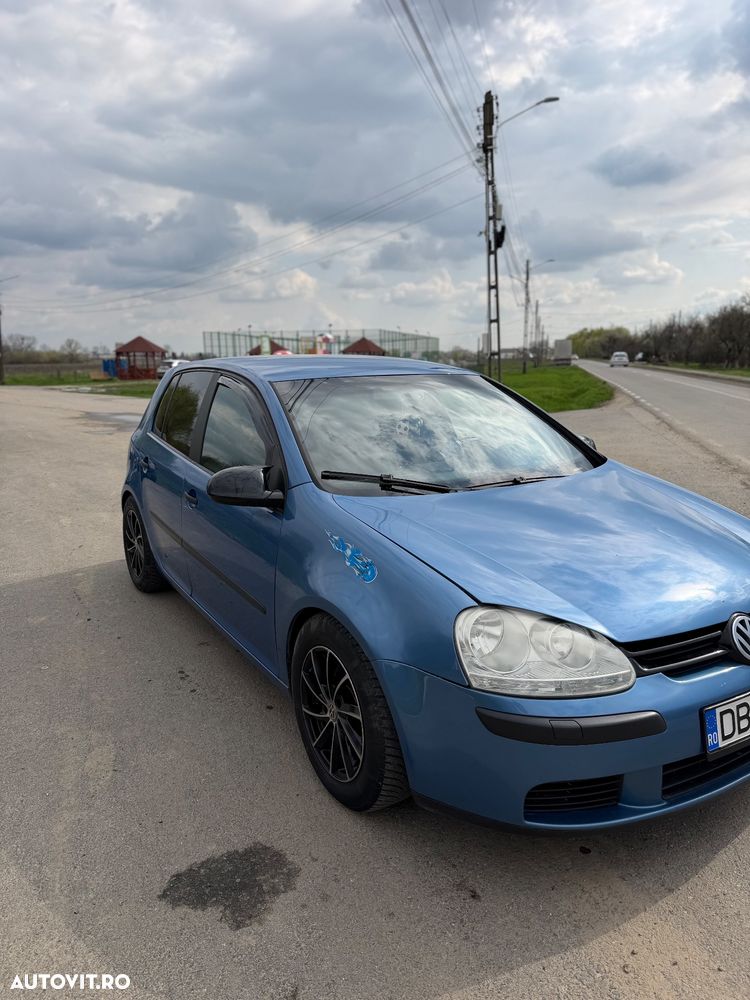 Volkswagen Golf 1.6 Comfortline - 5