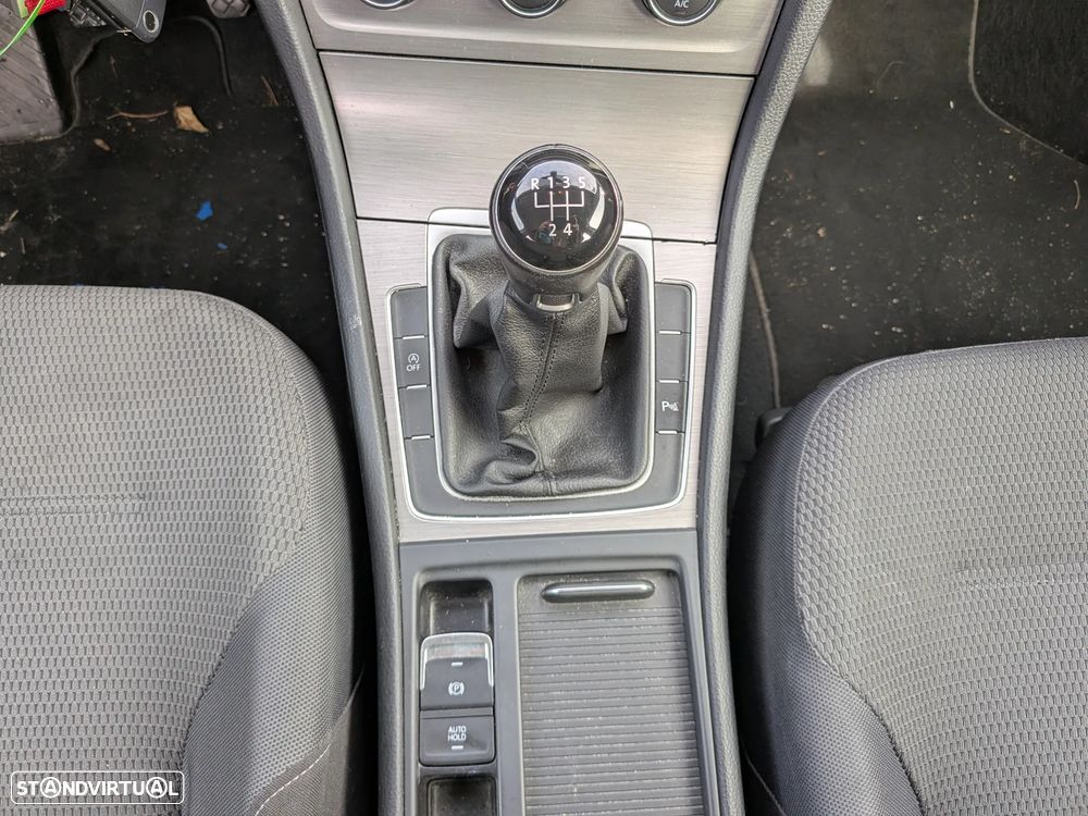 VW Golf Variant 1.6 TDi BlueMotion Confortline - 18