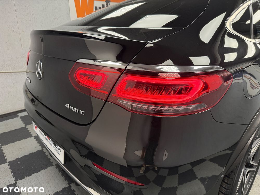 Mercedes-Benz GLC 200 4Matic 9G-TRONIC AMG Line - 23