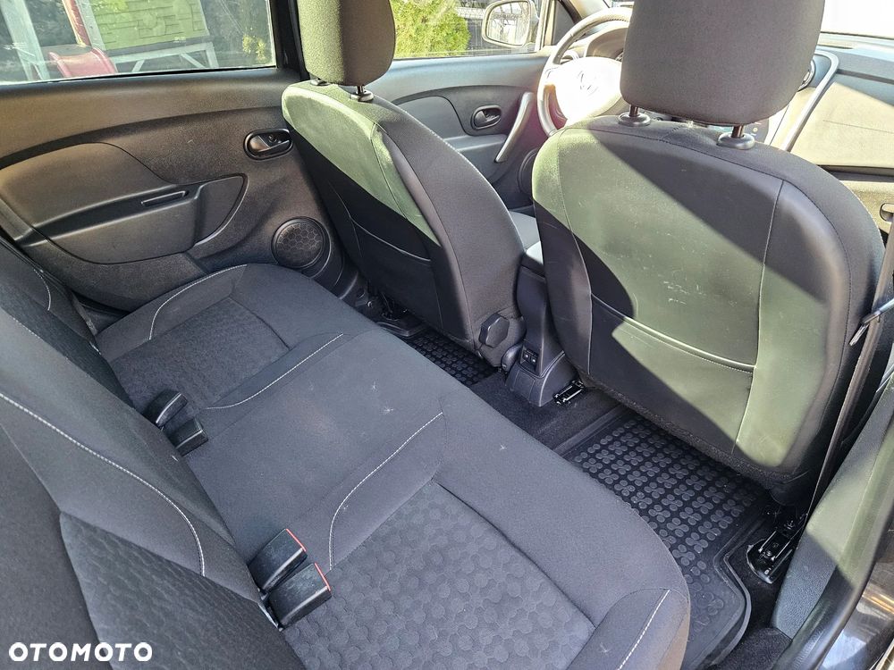 Dacia Logan dCi 90 Laureate - 13