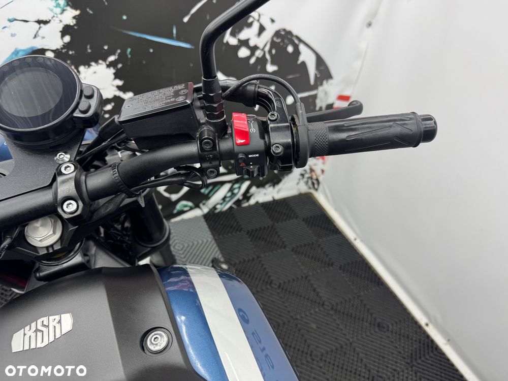 Yamaha XSR - 25