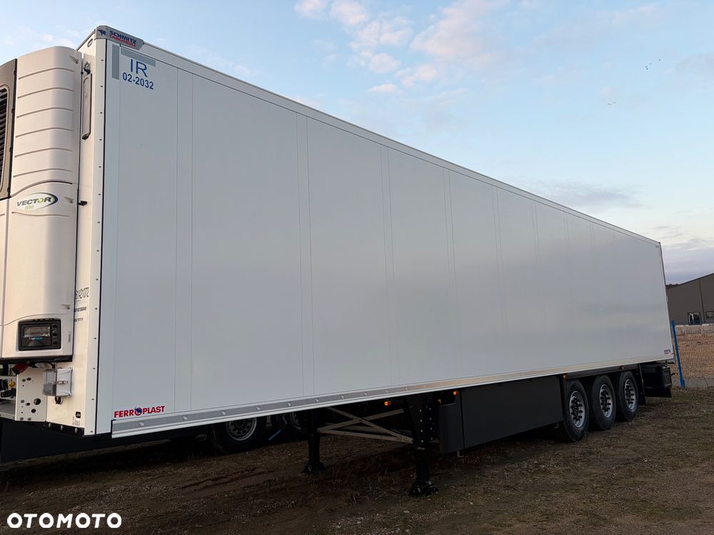 Schmitz Cargobull Sko24 - 1