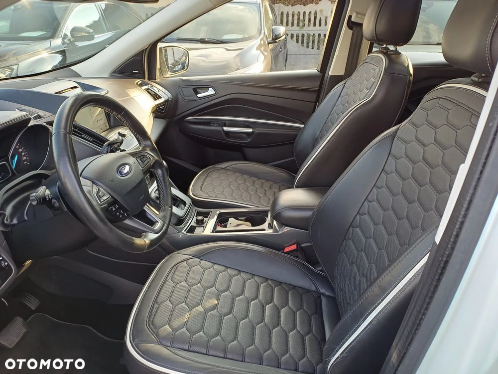 Ford Kuga Vignale 2.0 TDCi AWD - 16