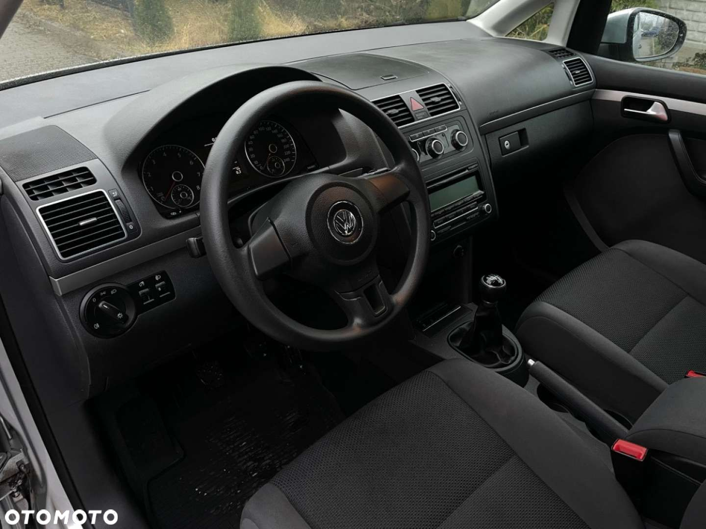 Volkswagen Touran - 14