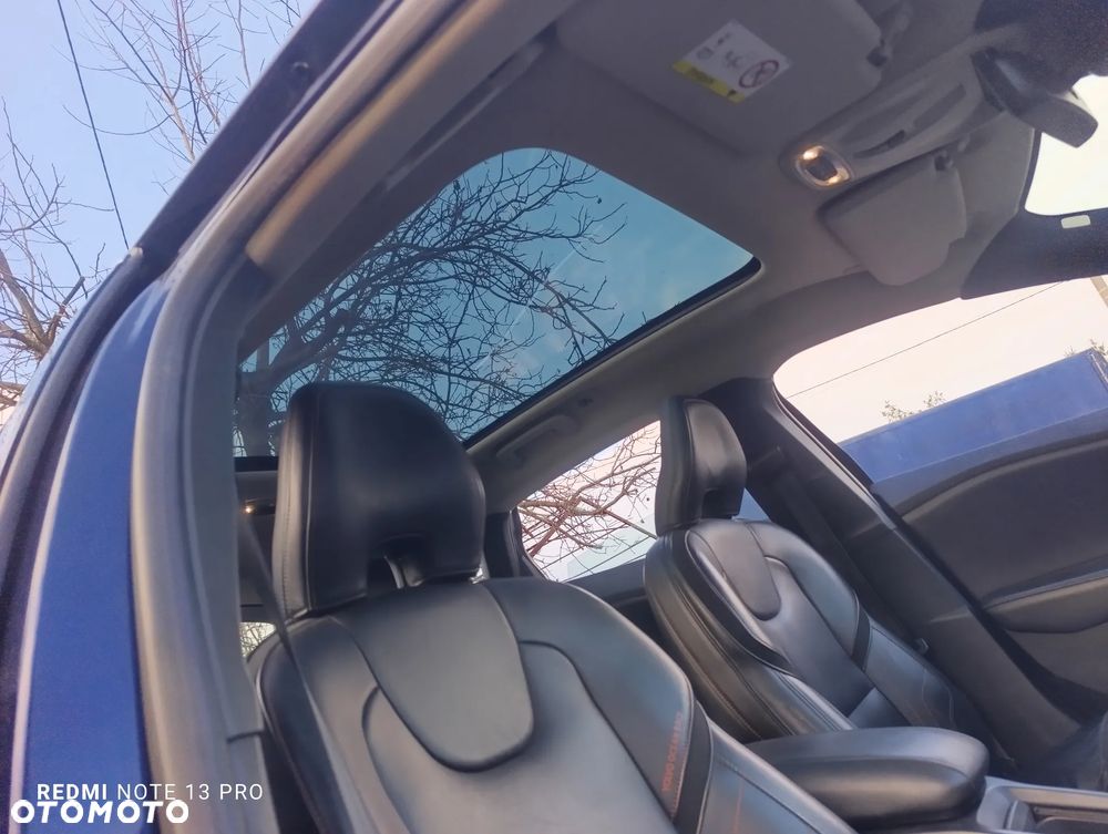 Volvo V40 D2 Ocean Race - 12