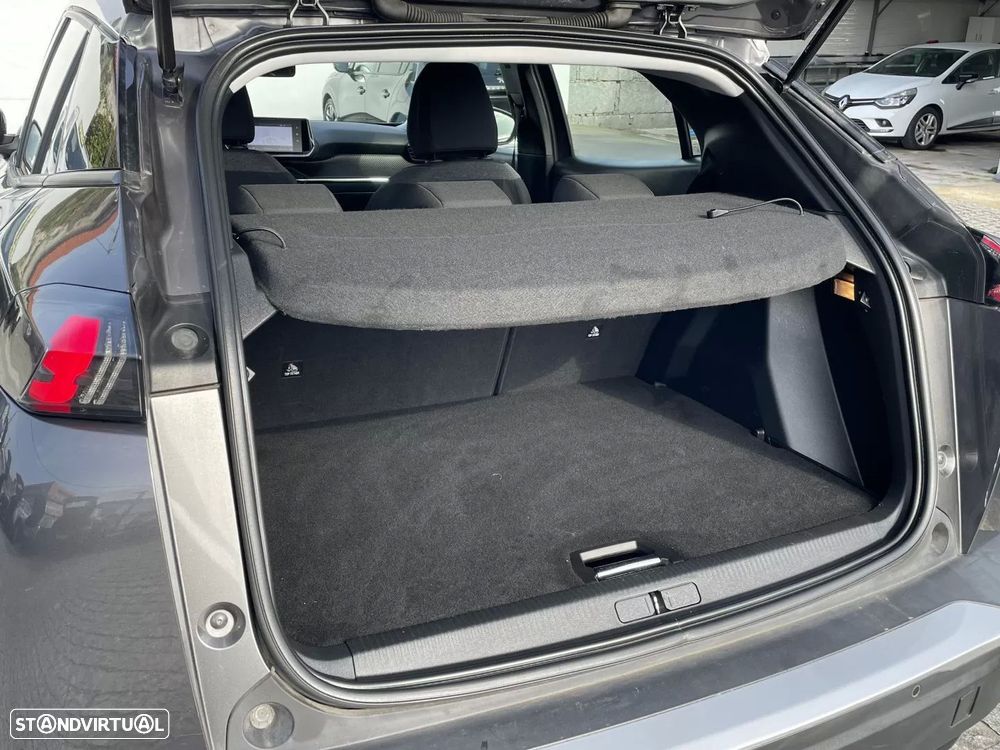 Peugeot 2008 1.2 PureTech Active Pack - 18