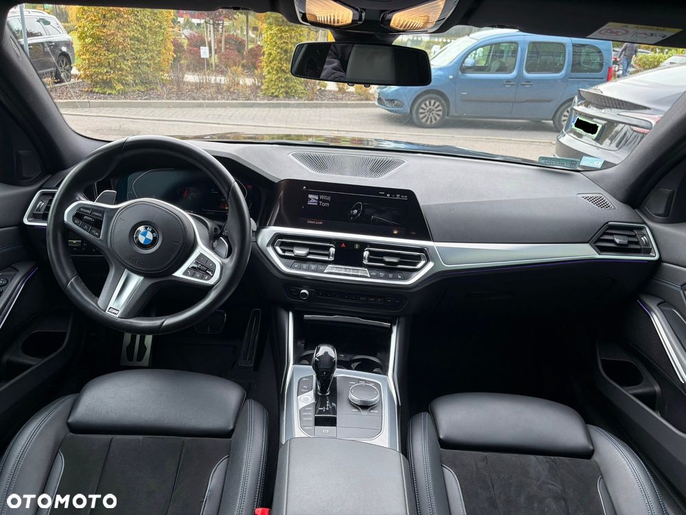 BMW Seria 3 320i xDrive M Sport sport - 16