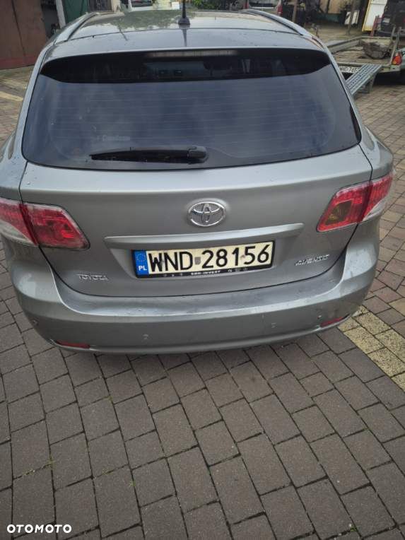 Toyota Avensis 2.0 D-4D Sol+NAVI - 4