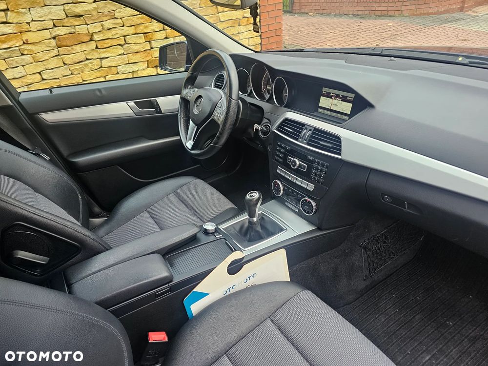 Mercedes-Benz Klasa C 200 CDI BlueEff Elegance - 25