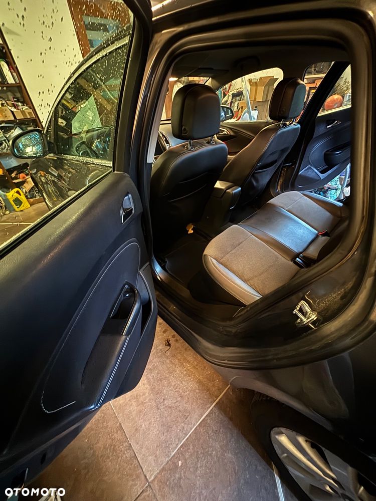 Opel Astra 1.7 CDTI DPF Sports Tourer - 22