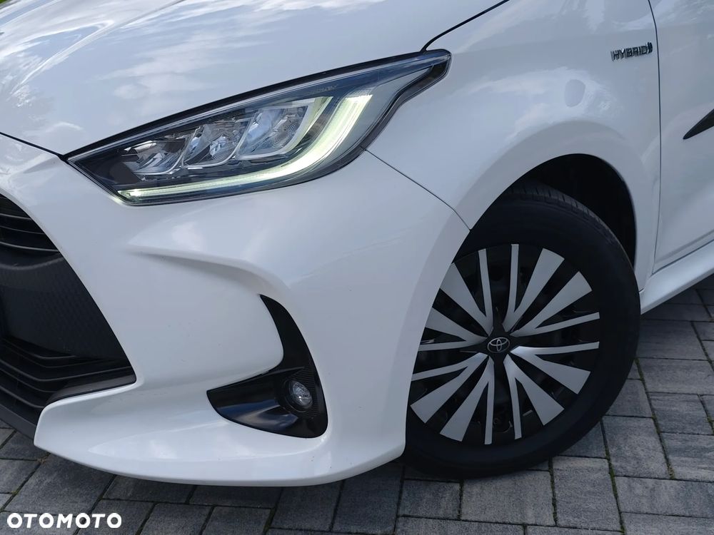 Toyota Yaris Hybrid 100 Premium EU6 - 16