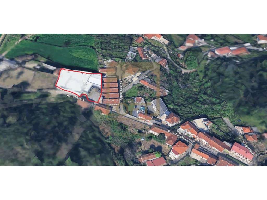 Armazém em Candoso S. Martinho - Grande imagem: 2/32