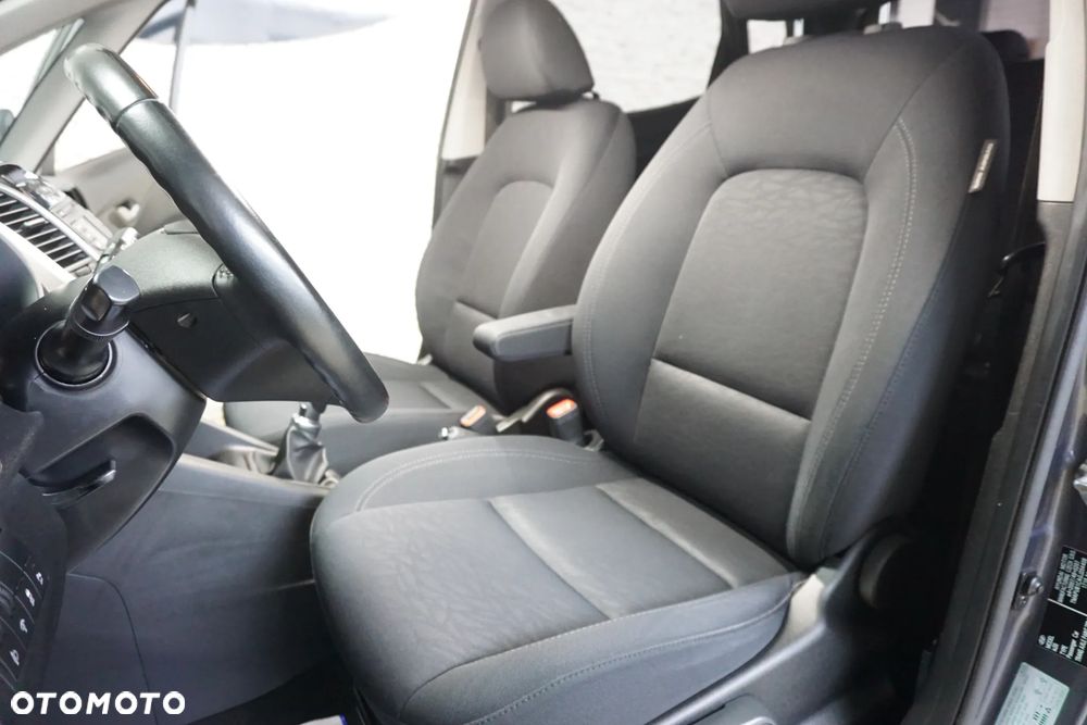 Hyundai ix20 1.4 blue - 24