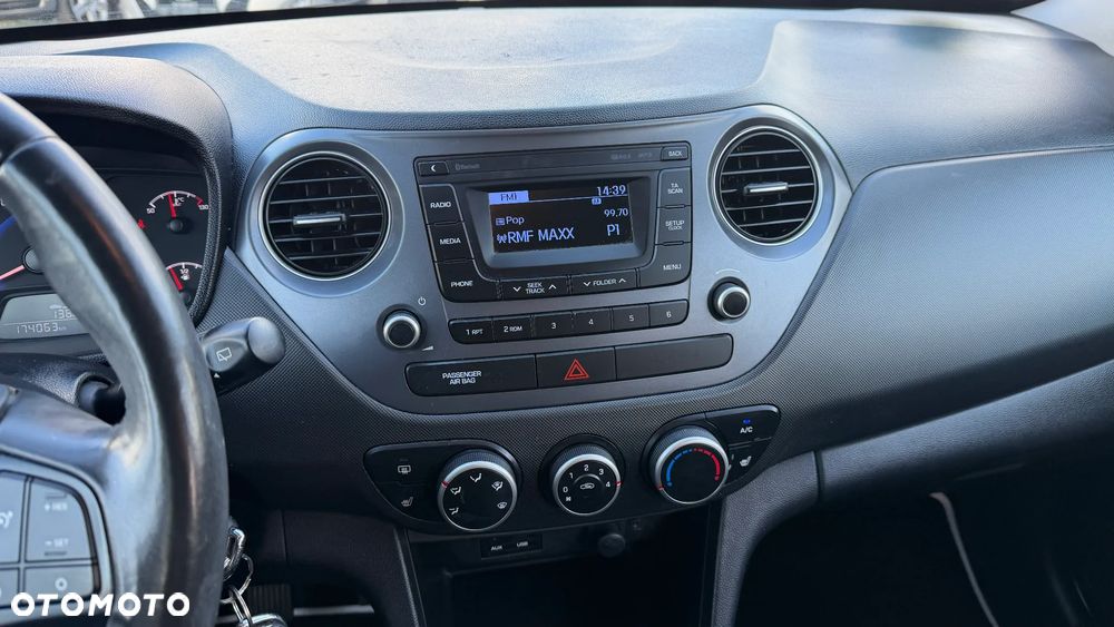 Hyundai i10 1.0 Passion - 31