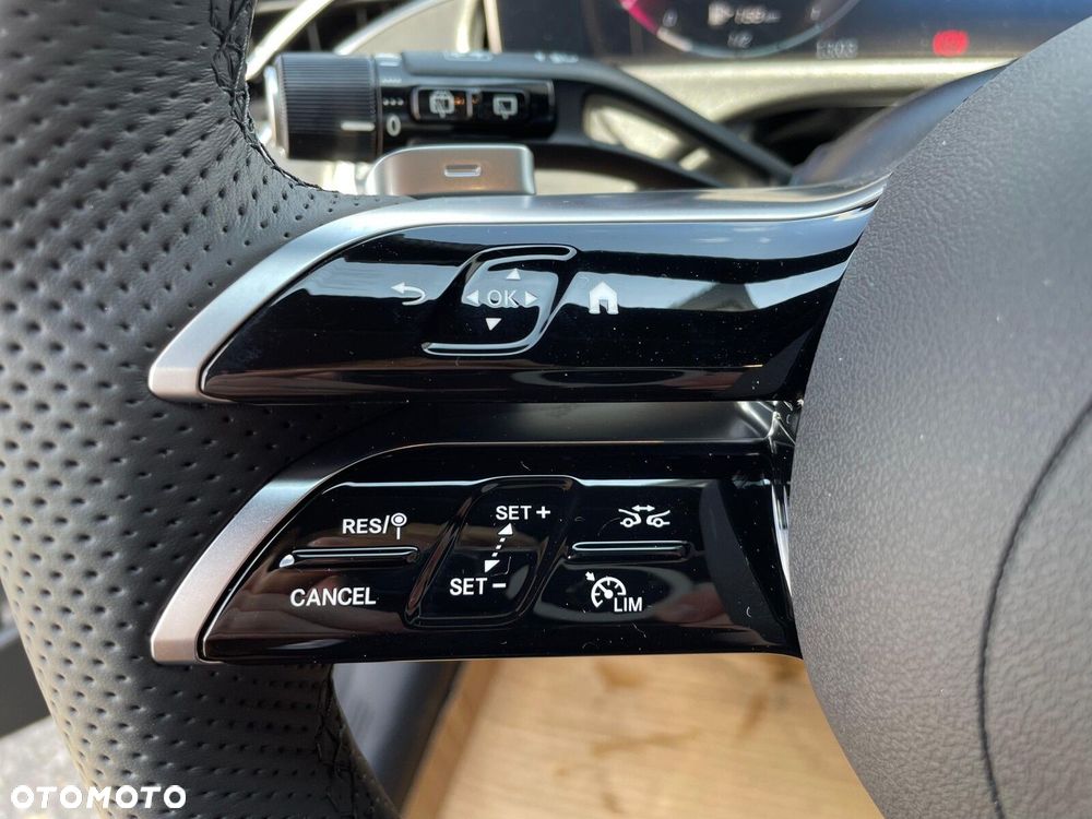 Mercedes-Benz Klasa E 220 d mHEV 4-Matic AMG 9G-Tronic - 27