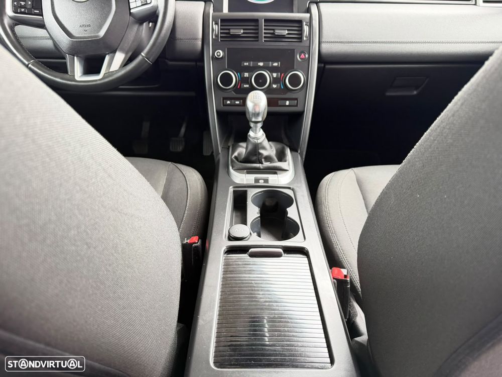Land Rover Discovery Sport 2.0 eD4 HSE - 13