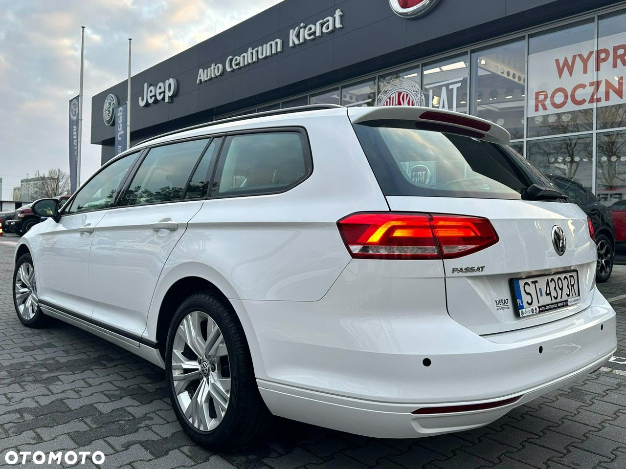 Volkswagen Passat 1.4 TSI BMT ACT Trendline DSG - 4