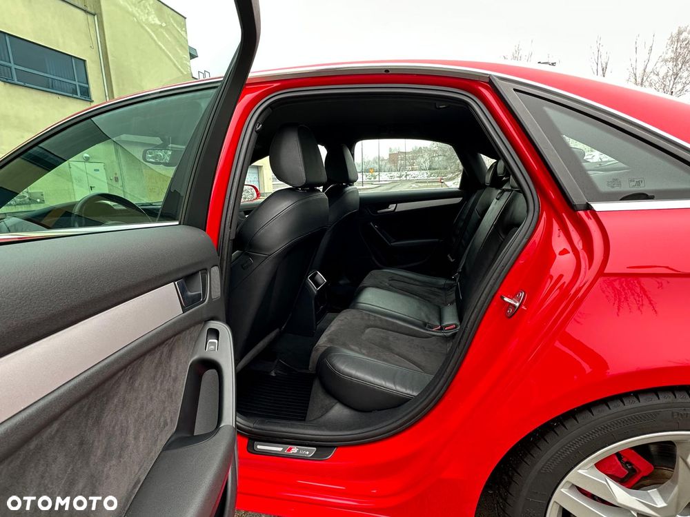 Audi A4 Limousine 1.8 TFSI S line Sportpaket - 26