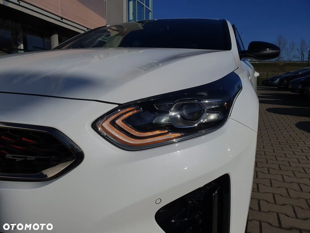 Kia ProCeed 1.6 T-GDI GT DCT - 12