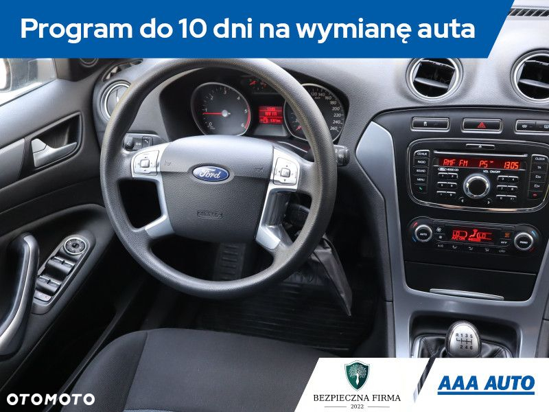 Ford Mondeo - 8