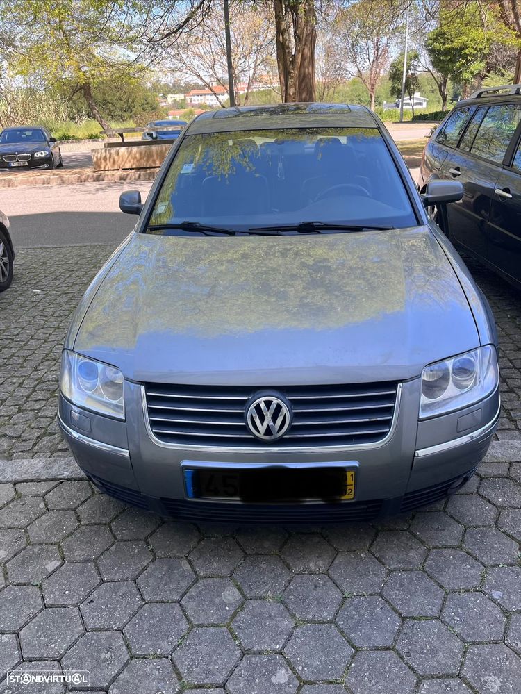 VW Passat 1.9 TDi Confortline - 4