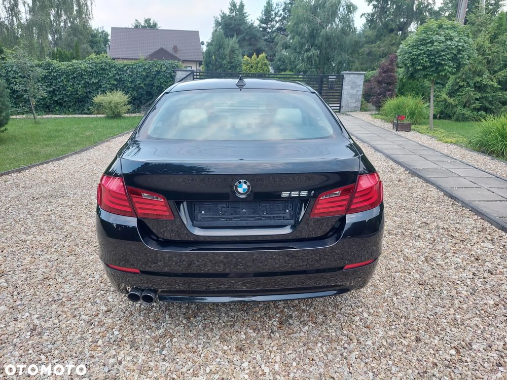 BMW Seria 5 528i - 38