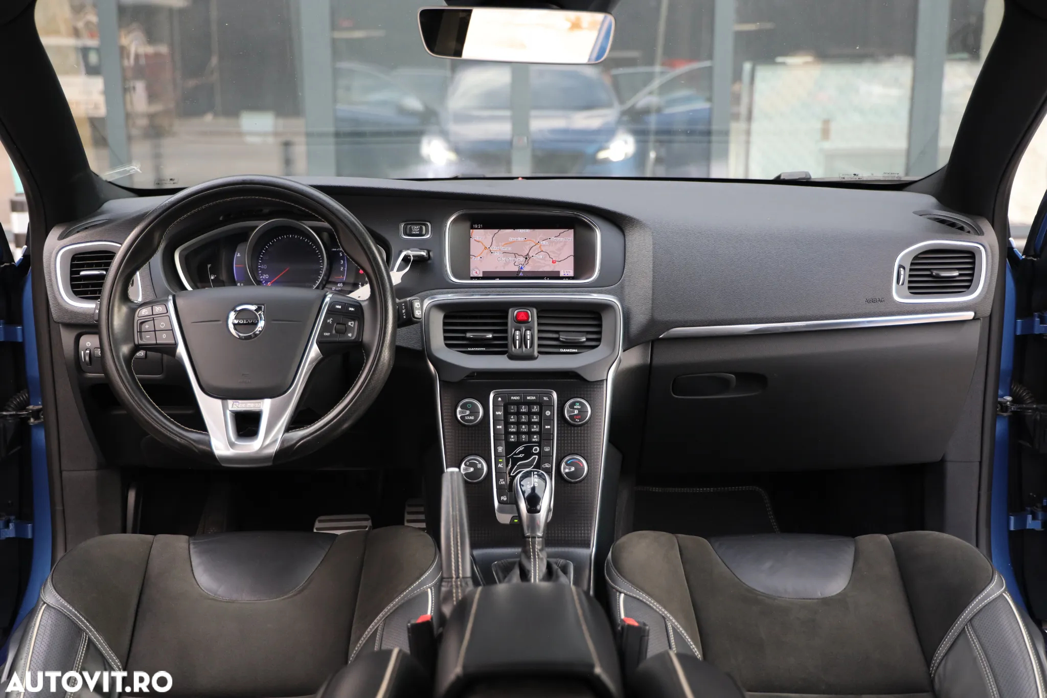 Volvo V40 D3 Geartronic RDesign - 22