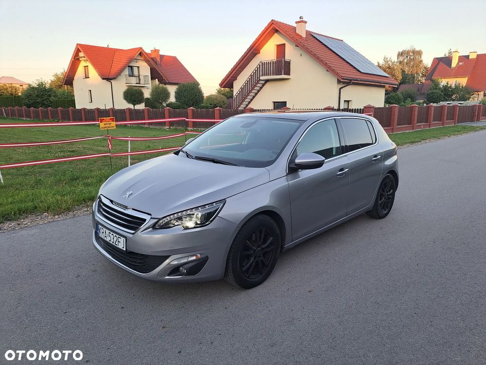 Peugeot 308 - 1