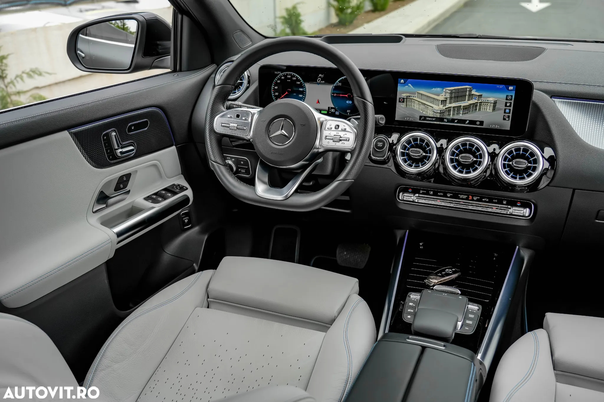 Mercedes-Benz EQA 350 4MATIC - 10