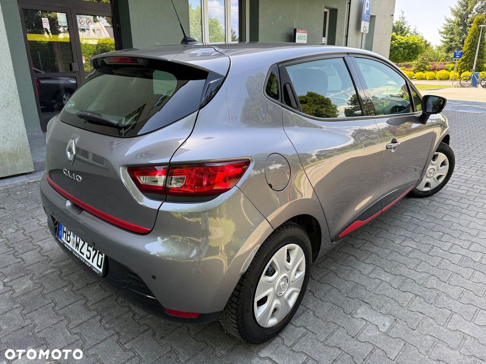 Renault Clio 1.2 16V 75 Experience - 16