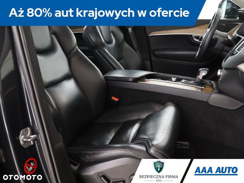 Volvo XC 90 - 11