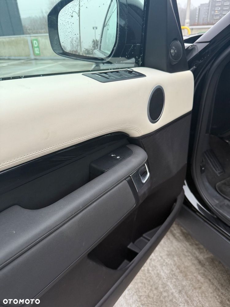 Land Rover Discovery 3.0 Si6 SE - 26